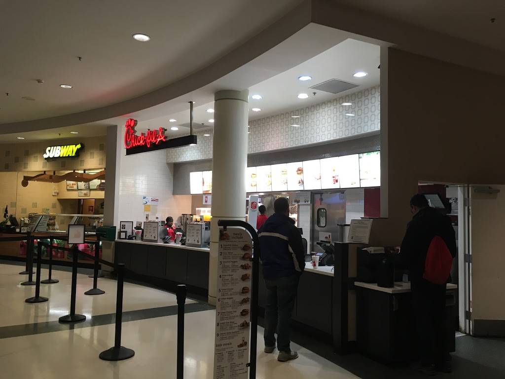 Chick-fil-A | restaurant | 49 W Maryland St Spc VC-10, Indianapolis, IN 46204, USA | 3178228501 OR +1 317-822-8501