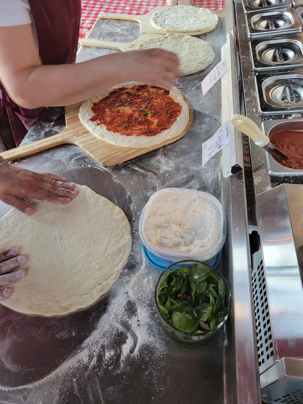 Hugos Pizza | meal takeaway | 717 N Soto St, Los Angeles, CA 90033, USA | 3233565422 OR +1 323-356-5422