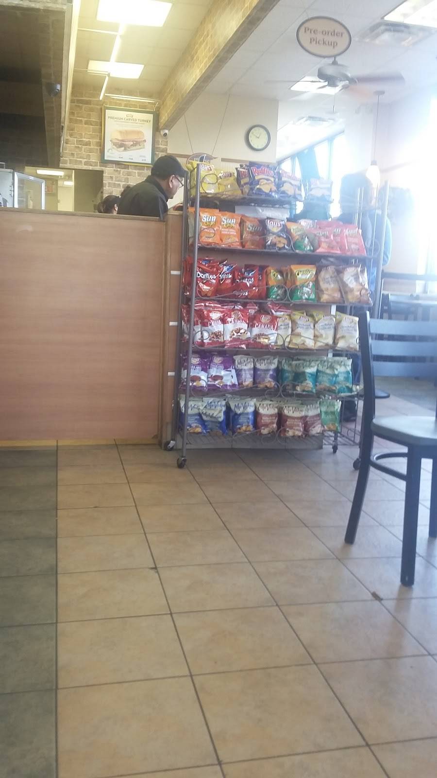 Subway | restaurant | 4870 Tomken Rd Unit 8, Mississauga, ON L4W 1J8, Canada | 9056021984 OR +1 905-602-1984