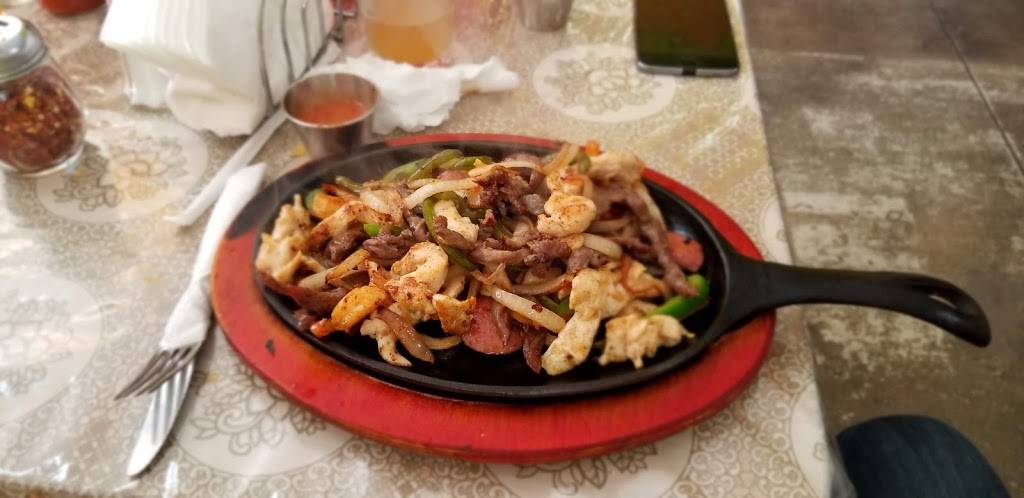 La Poblana Cafe | restaurant | 3200 S Cooper St #102, Arlington, TX 76015, USA | 8174197970 OR +1 817-419-7970