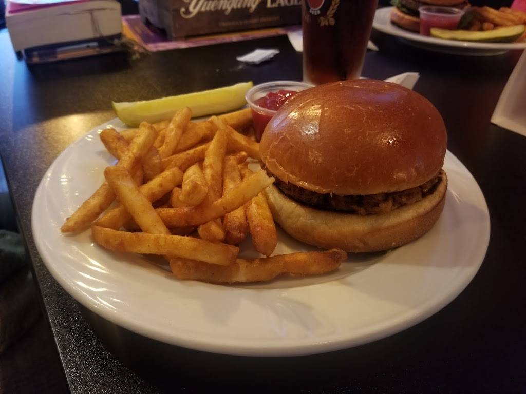 Brickhouse Bar & Grill | restaurant | 230 Main St, Hobart, IN 46342, USA | 2199421670 OR +1 219-942-1670