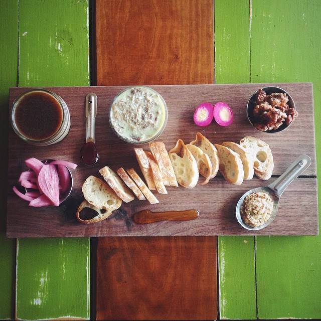 Five Eyed Fox | restaurant | 37 3rd St, Turners Falls, MA 01376, USA | 4138635654 OR +1 413-863-5654