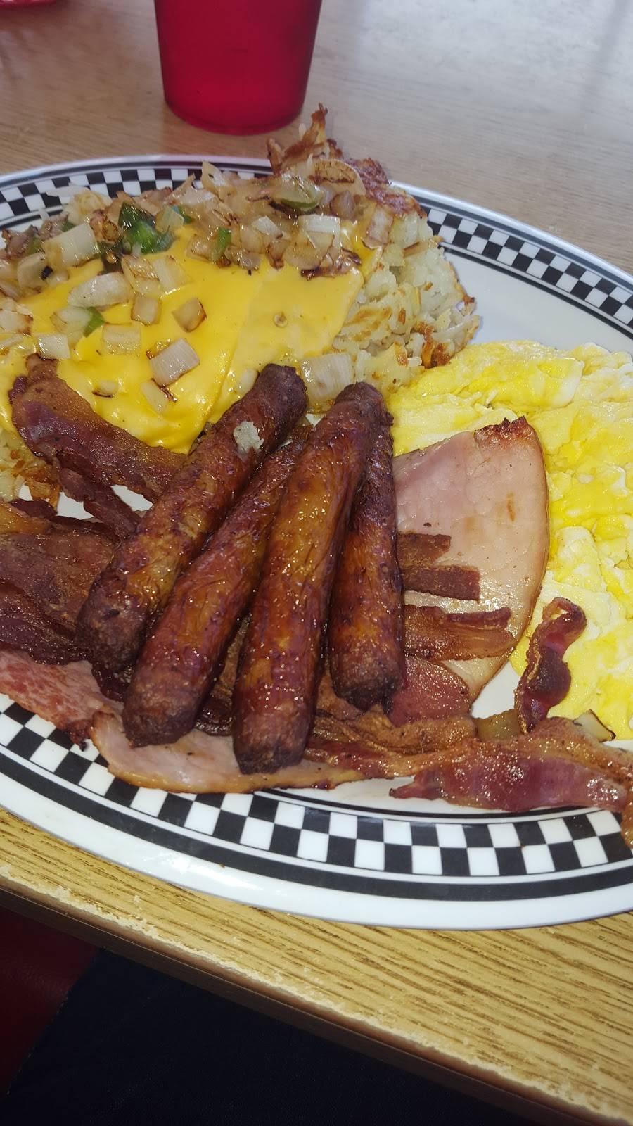 Marys Grill #1 | restaurant | 20804 Plymouth Rd, Detroit, MI 48228, USA | 3132728941 OR +1 313-272-8941