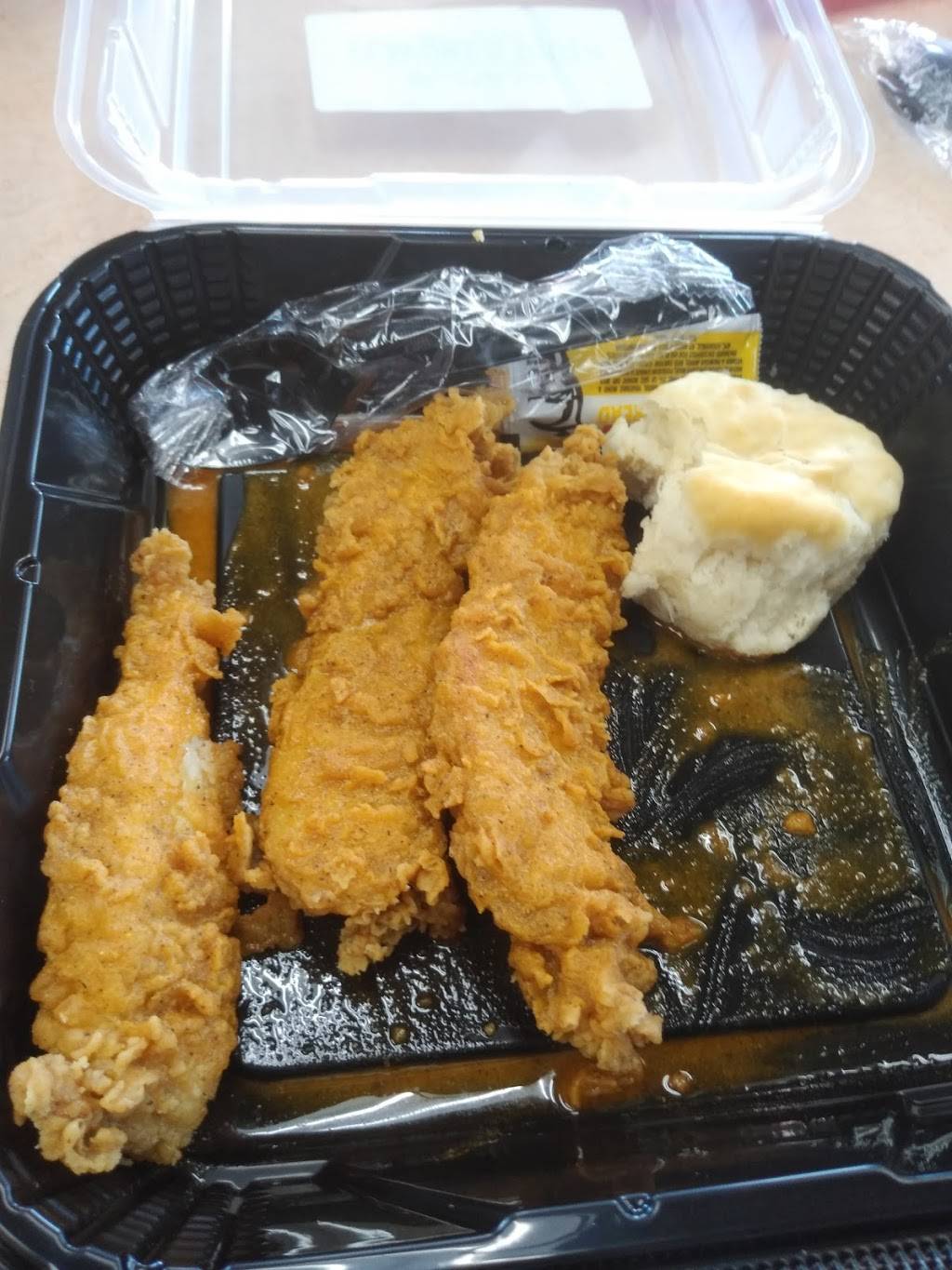 KFC | restaurant | 3007 S Center St, Marshalltown, IA 50158, USA | 6417527766 OR +1 641-752-7766