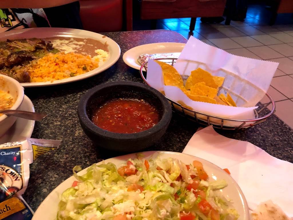 El Arriero | restaurant | 1625, 2948 28th St SE, Kentwood, MI 49512, USA | 6169772674 OR +1 616-977-2674