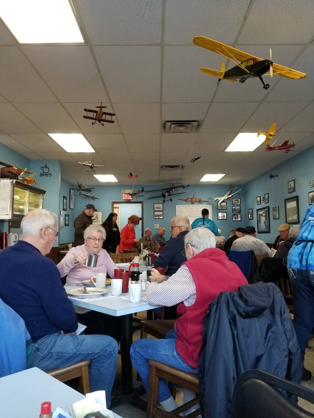 Herbies Cafe | restaurant | 2007 E Laketon Ave, Muskegon, MI 49442, USA | 2317737600 OR +1 231-773-7600