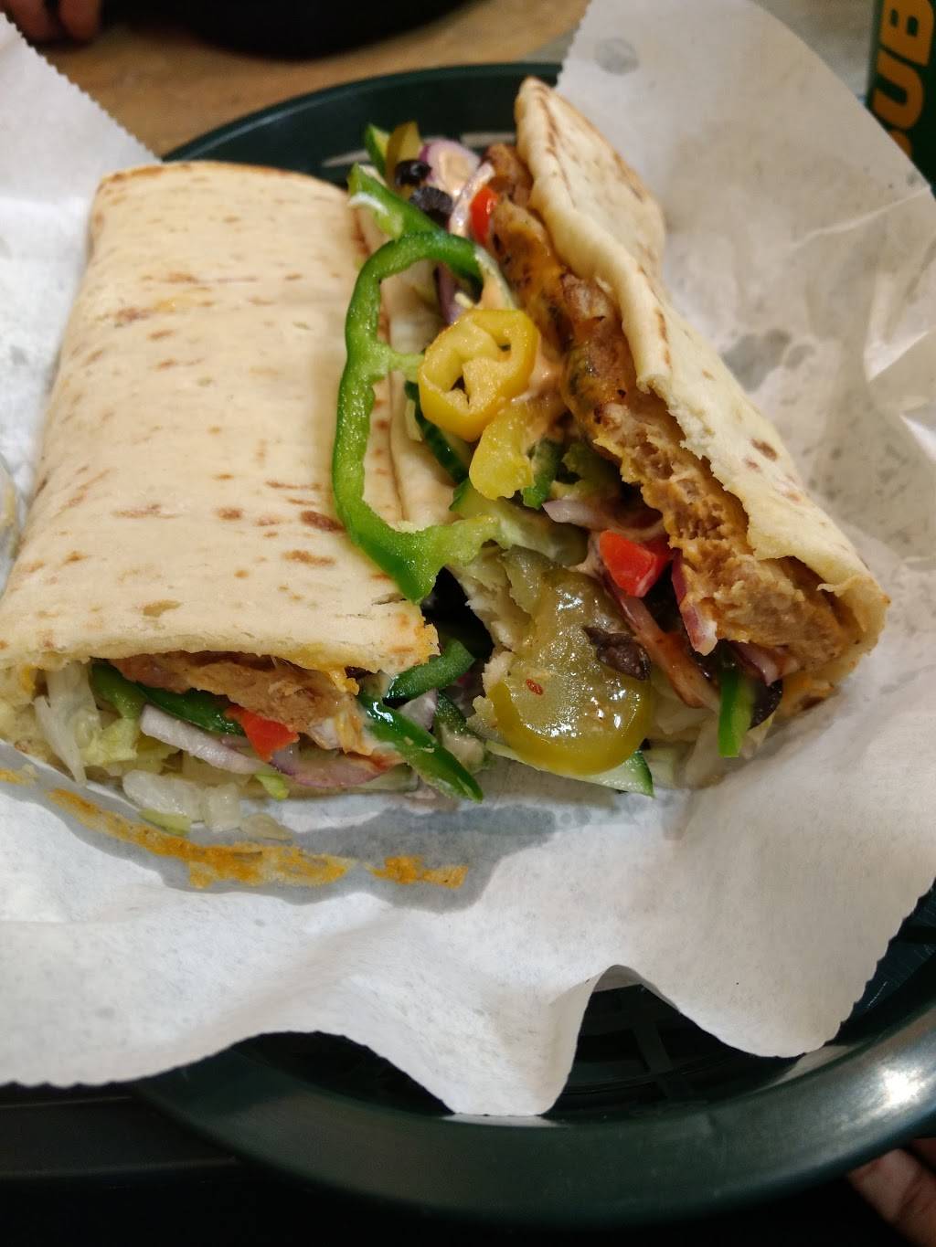 Subway | restaurant | 305 Avenue Dorval, Dorval, QC H9S 3H6, Canada | 5144200090 OR +1 514-420-0090