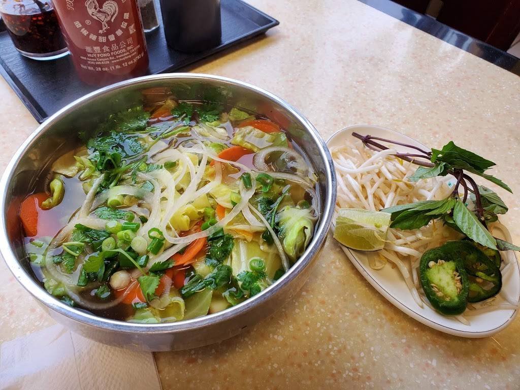 Pho Tai | restaurant | 1521 SW 98th St A, Seattle, WA 98106, USA | 2067680688 OR +1 206-768-0688