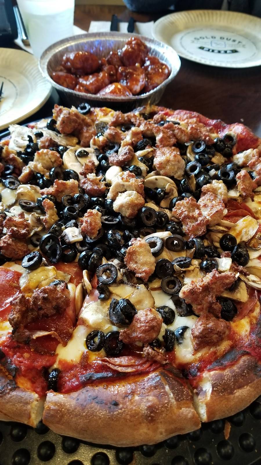 Gold Dust Pizza Copperopolis | restaurant | 131 Town Square Rd, Copperopolis, CA 95228, USA | 2097856161 OR +1 209-785-6161