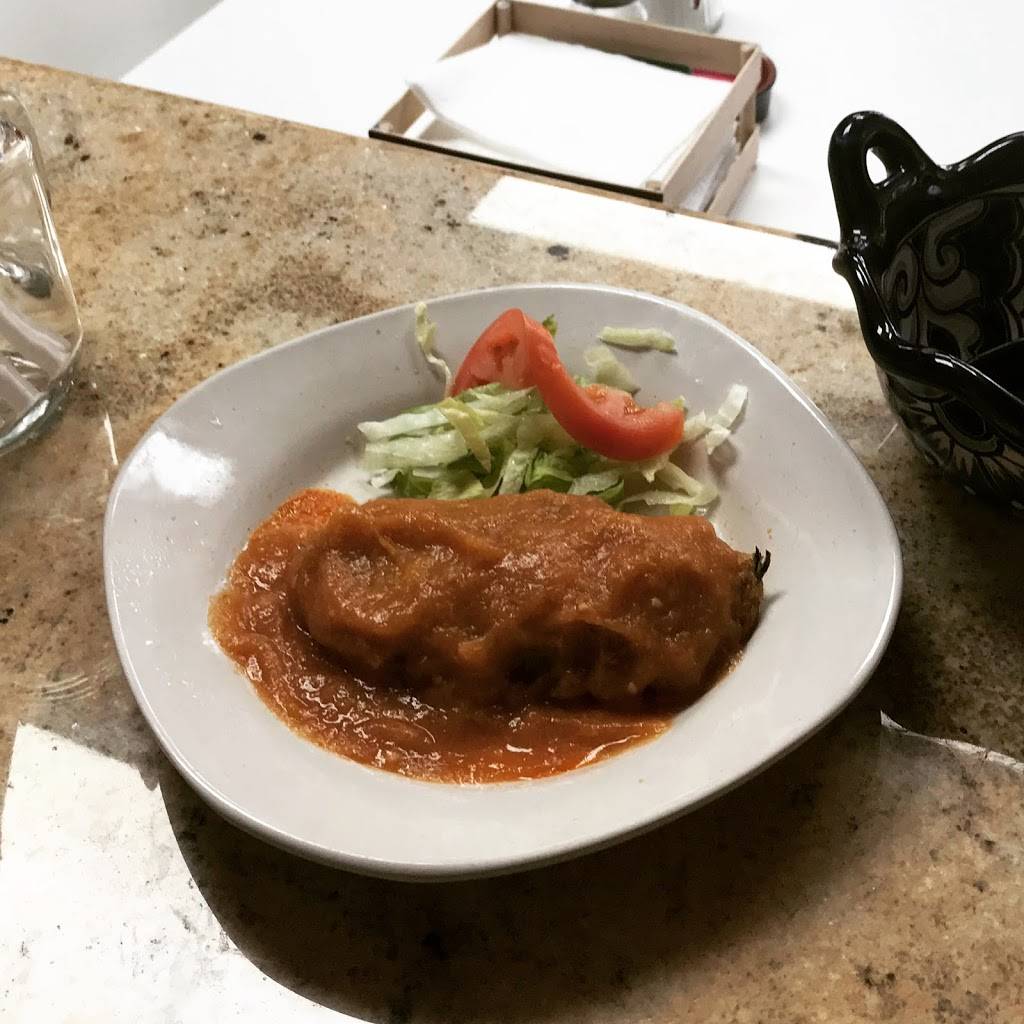 Alebrijes Cafe | restaurant | 1323 W Clarendon Dr, Dallas, TX 75208, USA | 2142902888 OR +1 214-290-2888