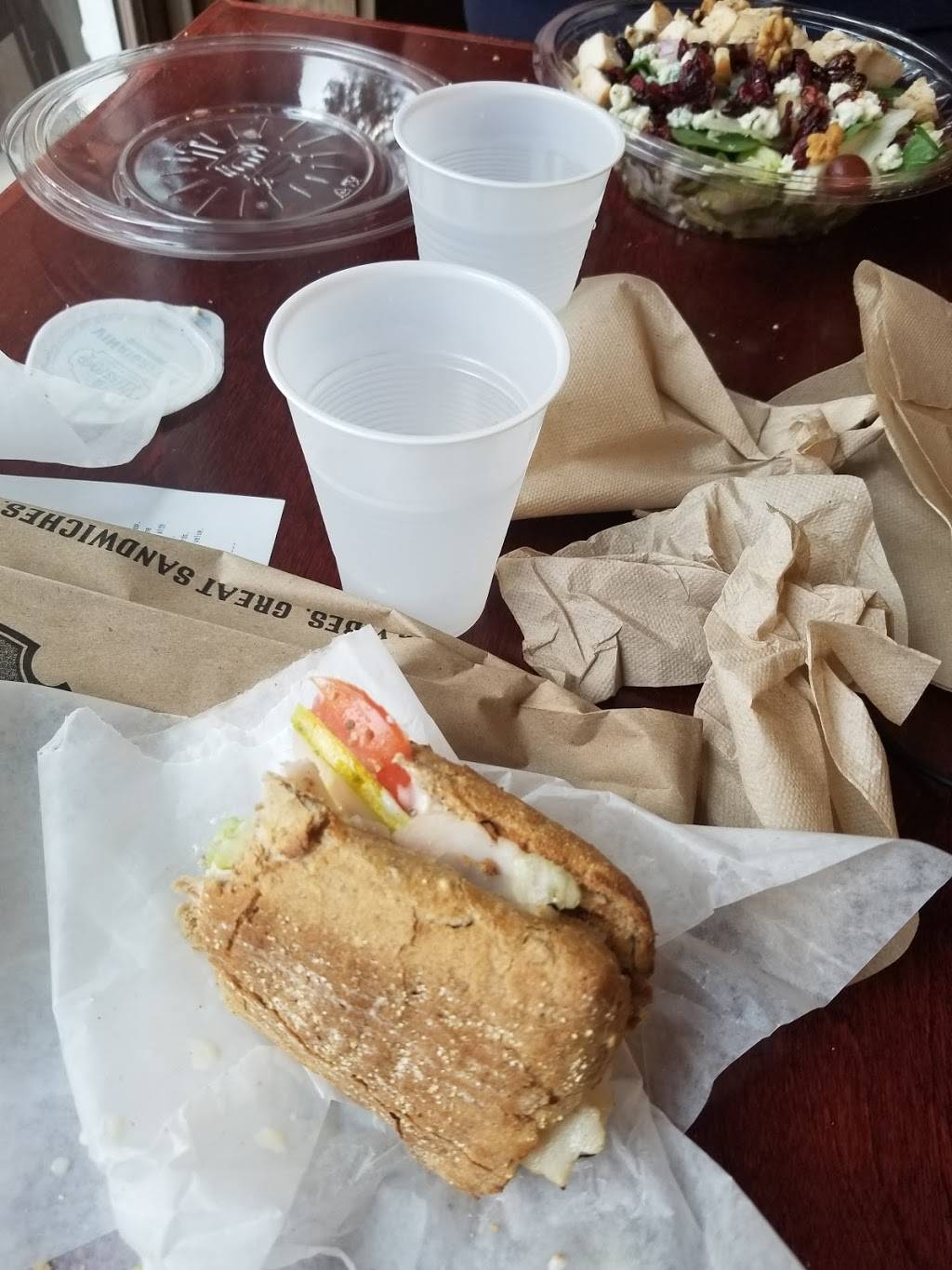 Potbelly Sandwich Shop | restaurant | 899 W Main St, Lake Geneva, WI 53147, USA | 2622484663 OR +1 262-248-4663