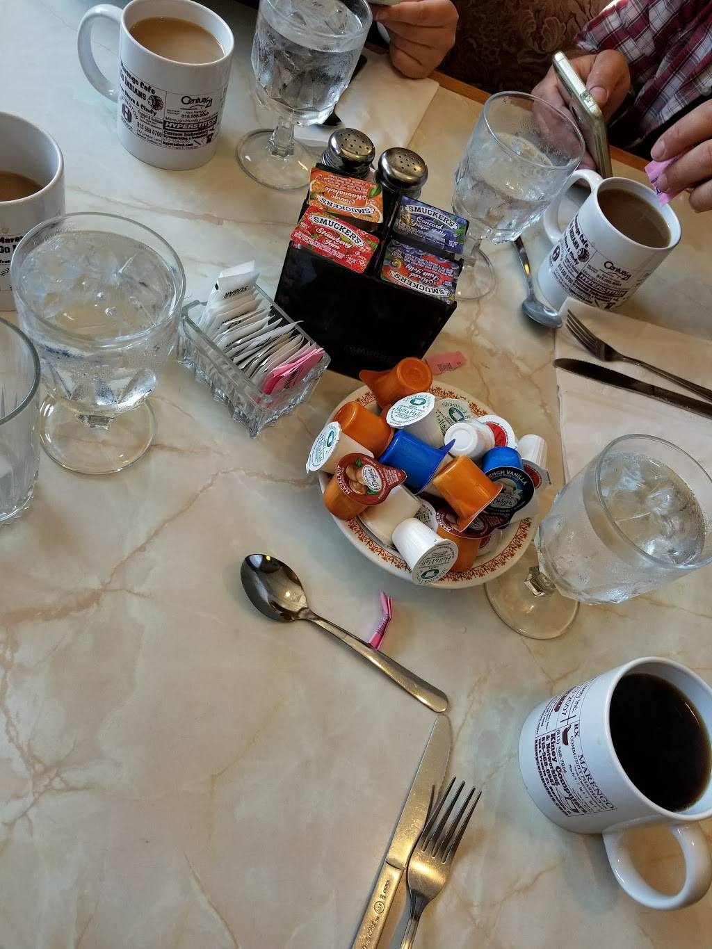 Marengo Cafe | cafe | 110 S State St, Marengo, IL 60152, USA | 8155685341 OR +1 815-568-5341