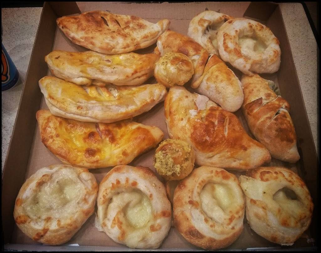 Luca Pizza di Roma | restaurant | 5423, 2878 E 3rd St, Bloomington, IN 47401, USA | 8123365773 OR +1 812-336-5773