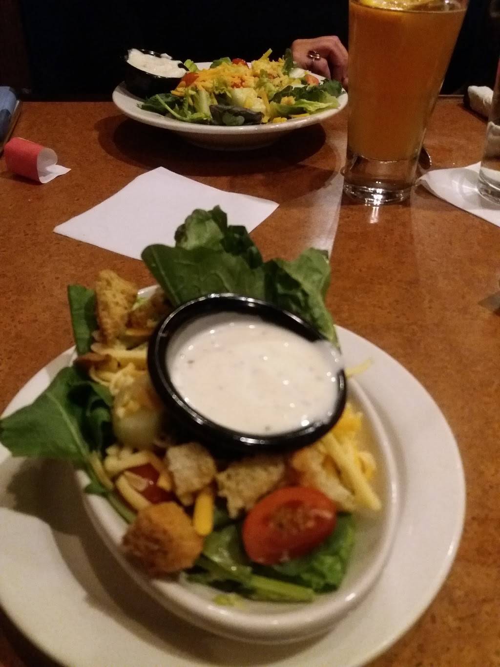 TGI Fridays | restaurant | 3700 Rivertown Pkwy, Grandville, MI 49418, USA | 6162578801 OR +1 616-257-8801