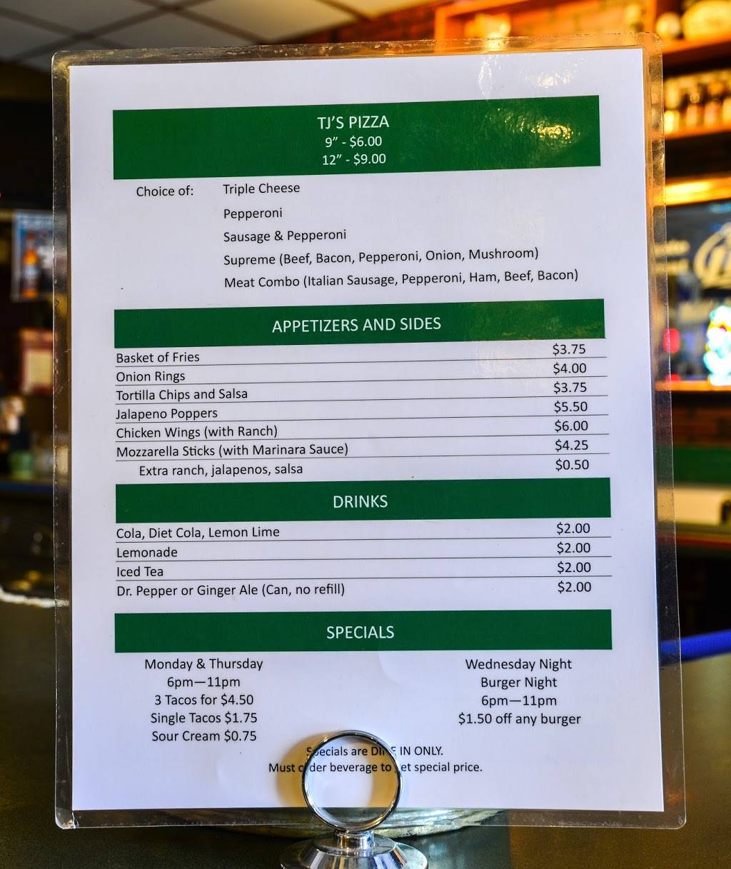 Walshs Corner Cocktail | restaurant | 304 W 85th St, Kansas City, MO 64114, USA | 8163617099 OR +1 816-361-7099