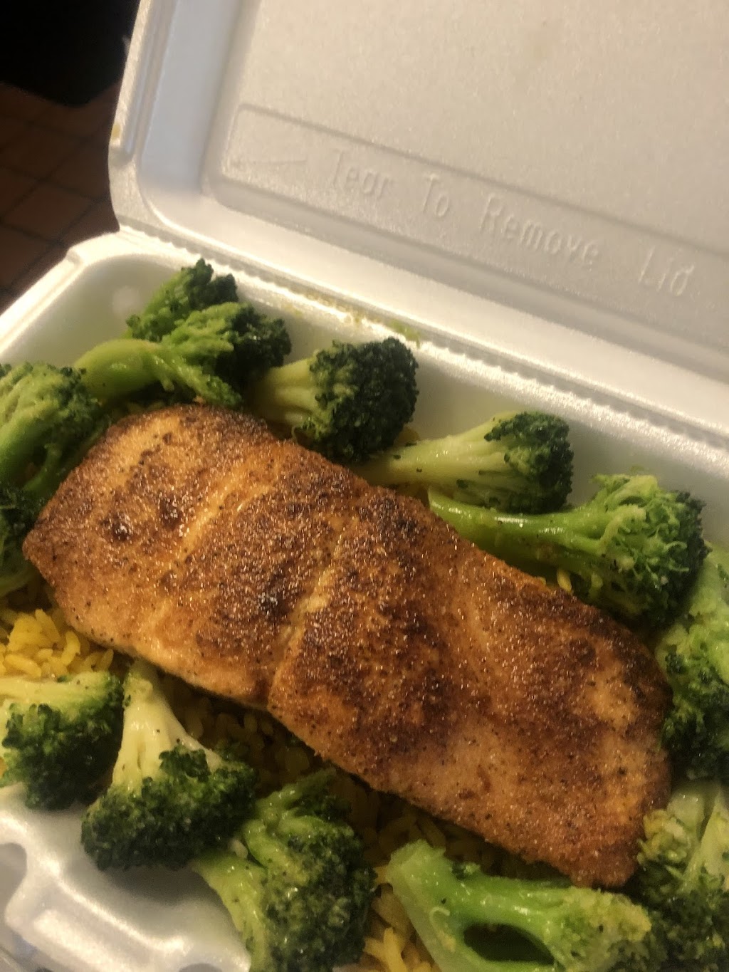 Ms Daisys Corner Kitchen | restaurant | 600 W Huntingdon St, Philadelphia, PA 19133, USA | 2675343873 OR +1 267-534-3873