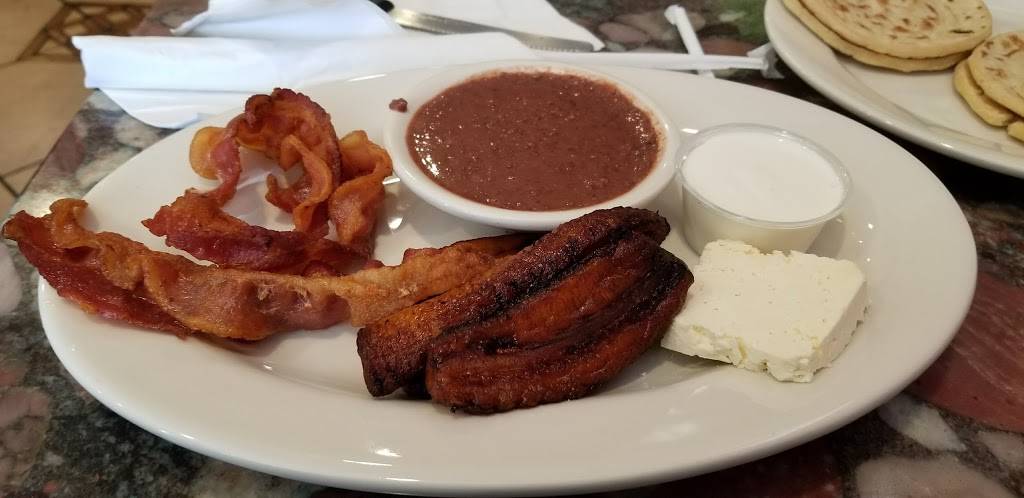 Denise Bakery and Deli | restaurant | 25901 Frederick Rd, Clarksburg, MD 20871, USA | 3016074596 OR +1 301-607-4596