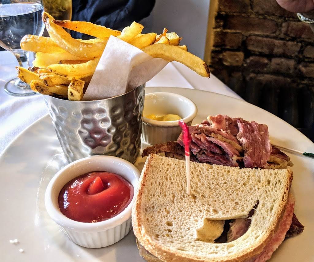 Hurleys Steakhouse & Pub | restaurant | 15 Division St, New Rochelle, NY 10801, USA | 9147386000 OR +1 914-738-6000