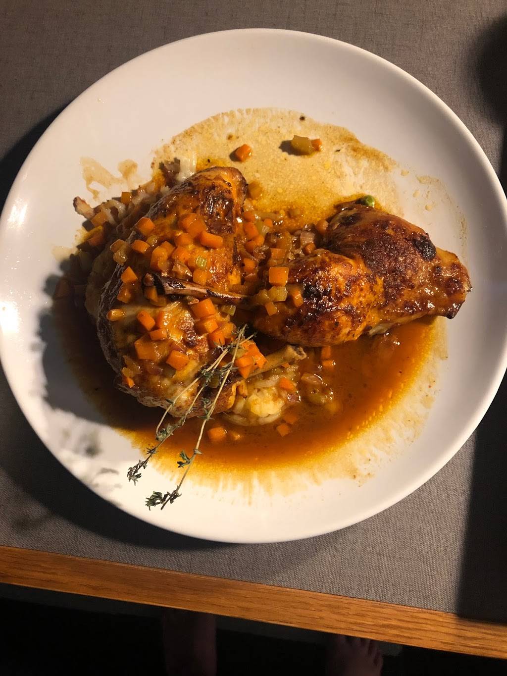 Palette Bar and Grill | restaurant | 901 E Washington Ave, Madison, WI 53703, USA | 6084558520 OR +1 608-455-8520