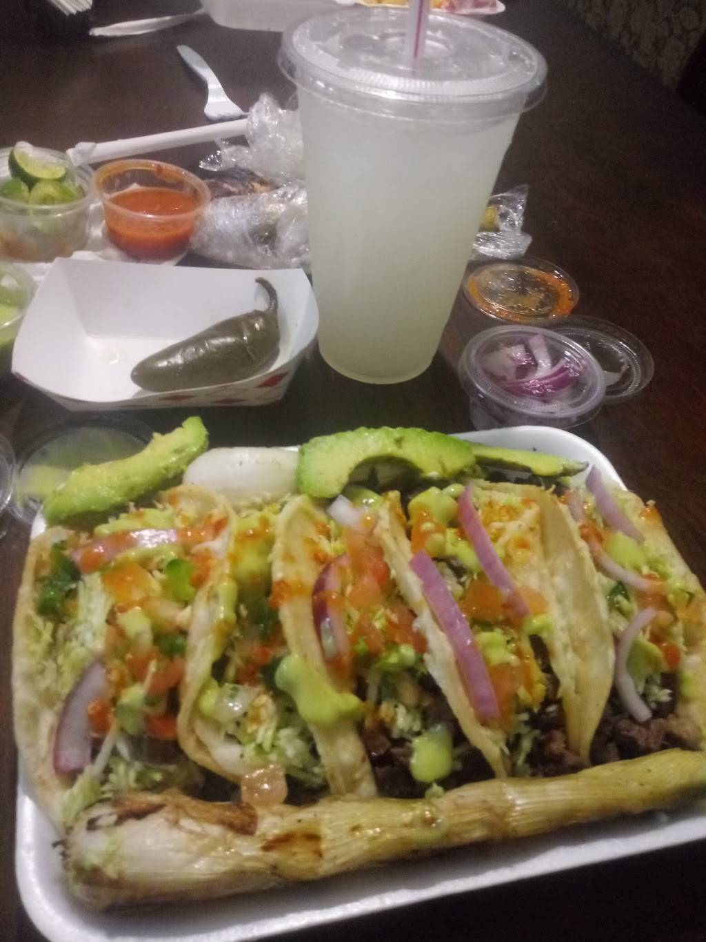 Aqui Con El Nene Restaurant | restaurant | 65 W Valencia Rd, Tucson, AZ 85706, USA | 5208895338 OR +1 520-889-5338