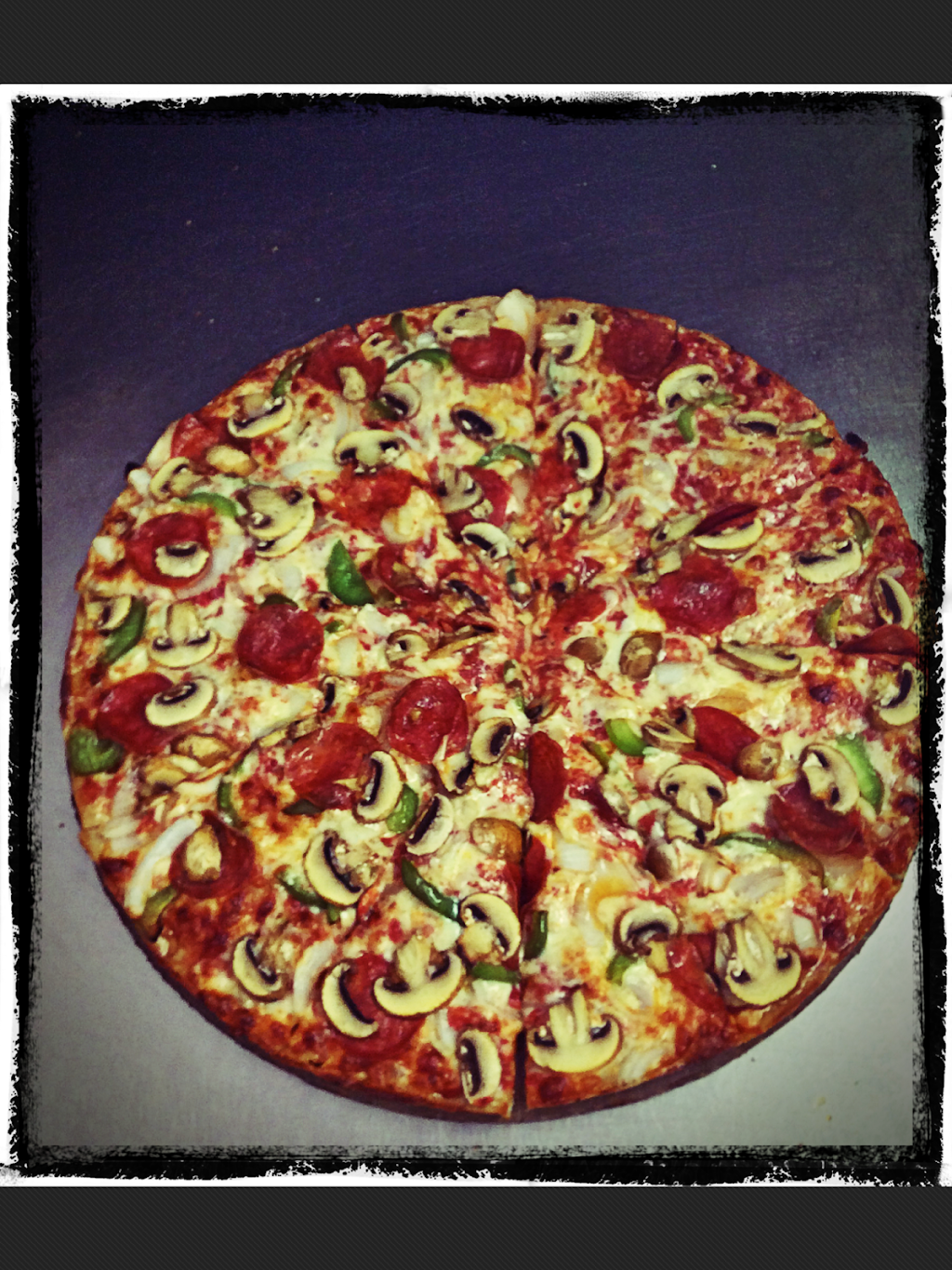 Two Friends Pizza House | restaurant | 166 Bridgeport Ave, Milford, CT 06460, USA | 2033010396 OR +1 203-301-0396