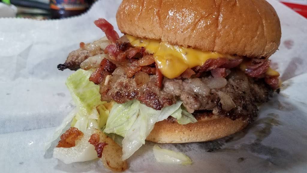 Matts Burgers | restaurant | 102 S Cedar St # B, Summerville, SC 29483, USA | 8438211911 OR +1 843-821-1911