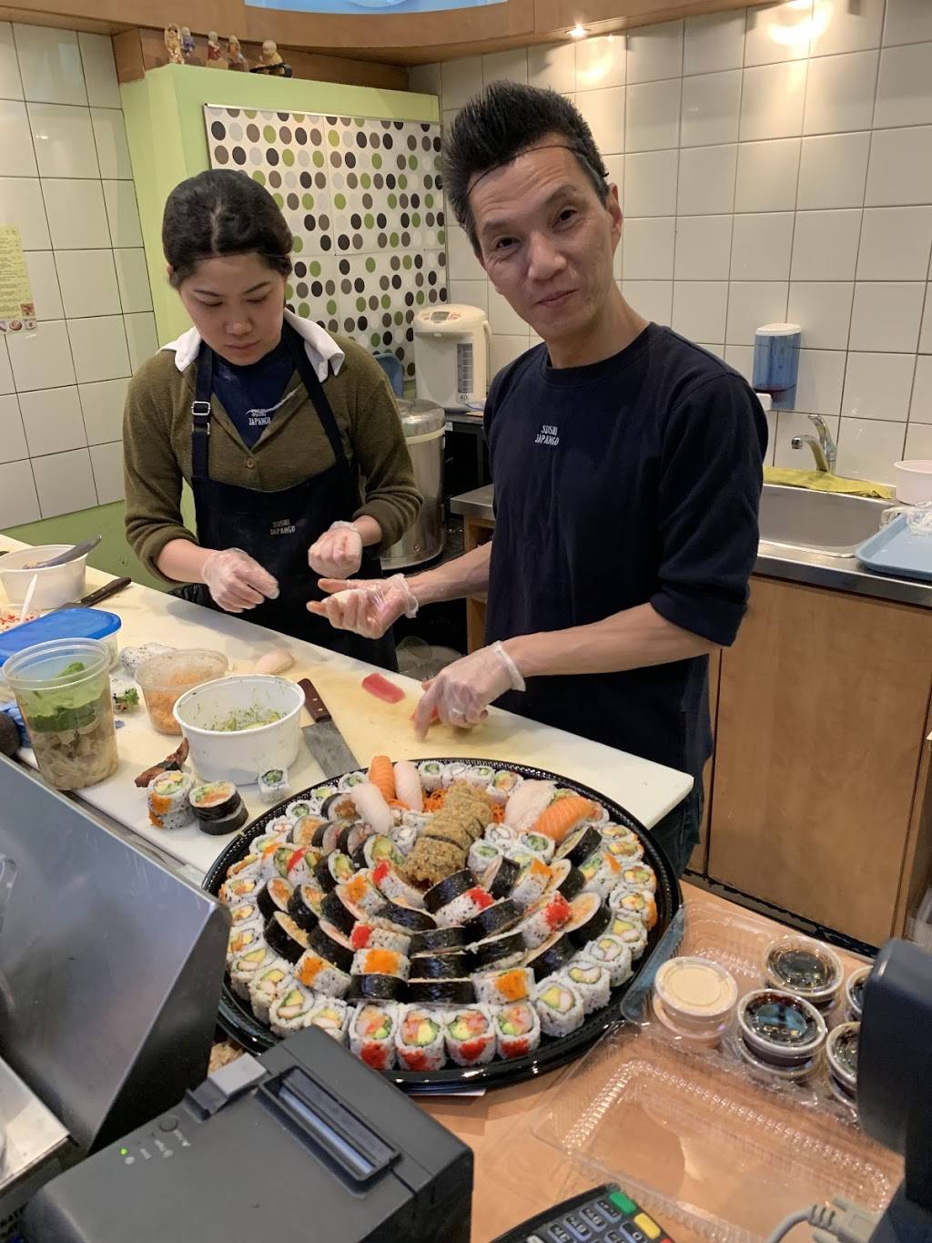 Sushi Japango | restaurant | 11672 Bd De Salaberry, Dollard-des-Ormeaux, QC H9B 2R8, Canada | 5146830808 OR +1 514-683-0808