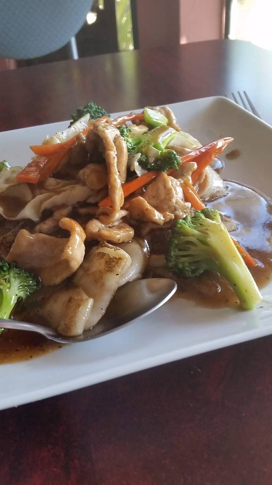 Thai Basil | restaurant | 210 Monterey Ave, Capitola, CA 95010, USA | 8314798985 OR +1 831-479-8985