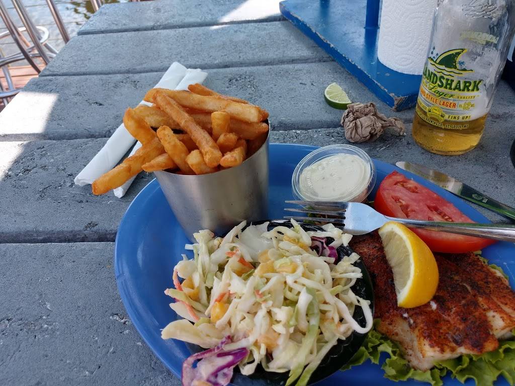 Woodys Waterside Island Rum & Grill | restaurant | 3051 Stringfellow Rd, St James City, FL 33956, USA | 2392835555 OR +1 239-283-5555