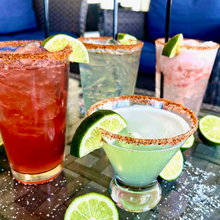 Stearman Field Bar & Grill | restaurant | 14789 SW 30th St, Benton, KS 67017, USA | 3167781612 OR +1 316-778-1612