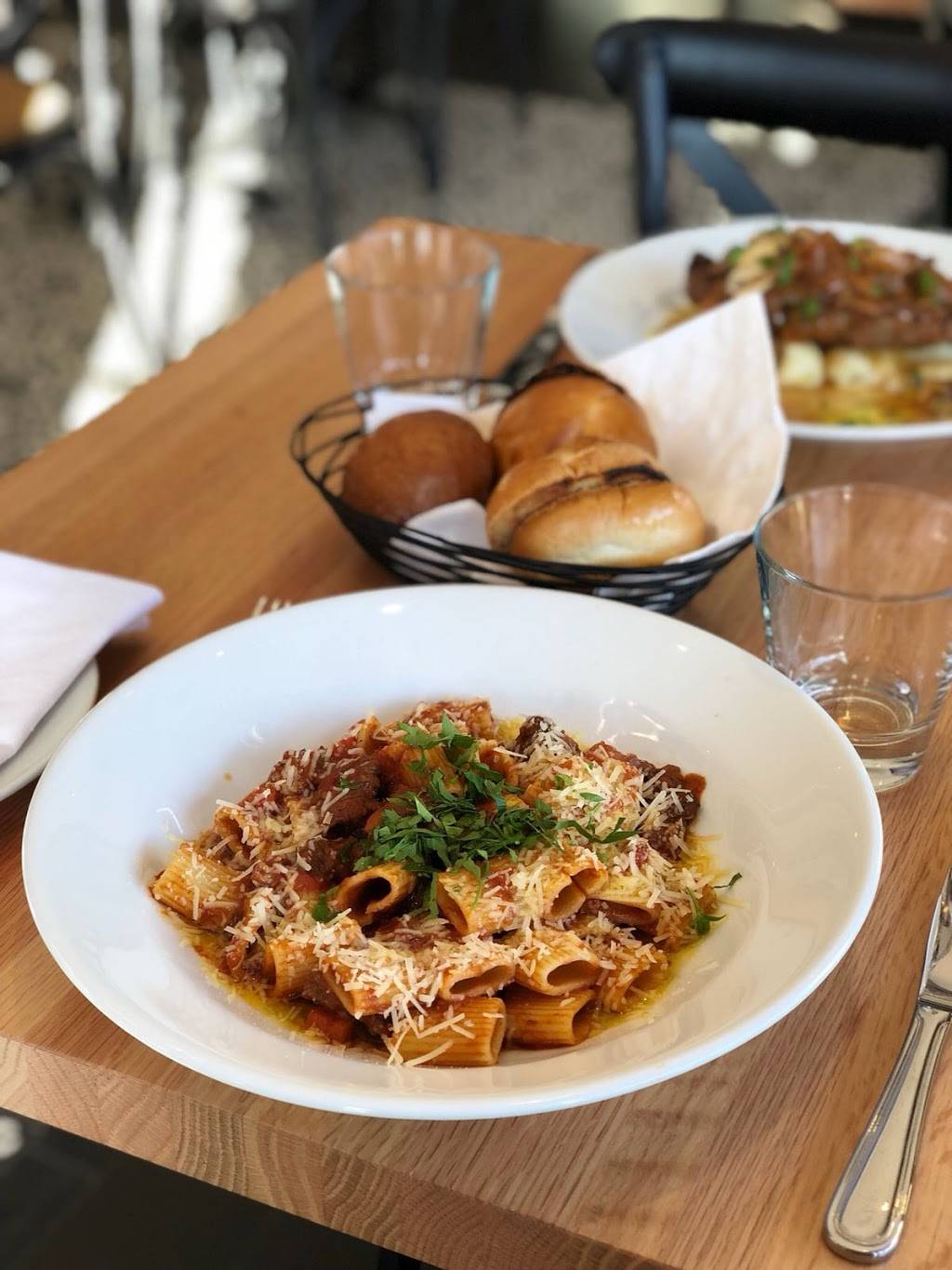 Bean’s & Lager | restaurant | 33-01 36th Ave, Long Island City, NY 11106, USA | 7183925777 OR +1 718-392-5777