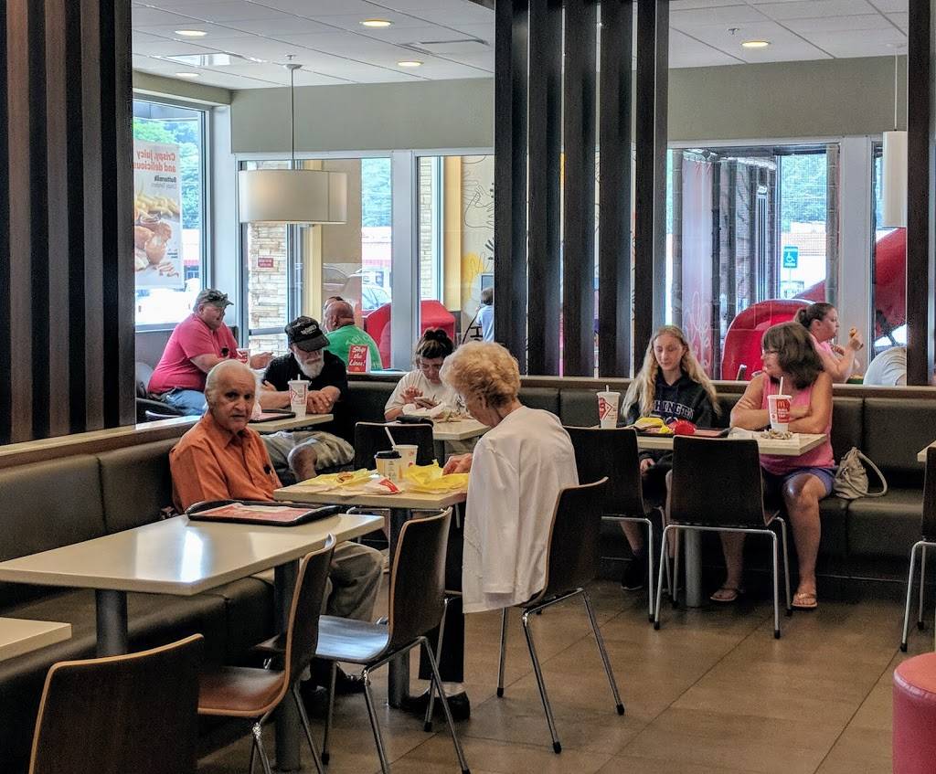 McDonalds | cafe | 149 E, IN-66, Tell City, IN 47586, USA | 8125473444 OR +1 812-547-3444