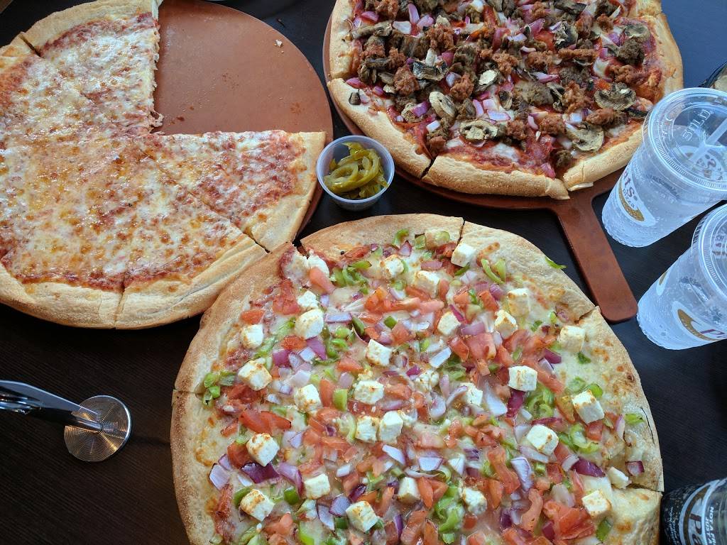 Pats Pizza & Pasta | meal takeaway | 2900 Township Line Rd, Drexel Hill, PA 19026, USA | 6104494900 OR +1 610-449-4900