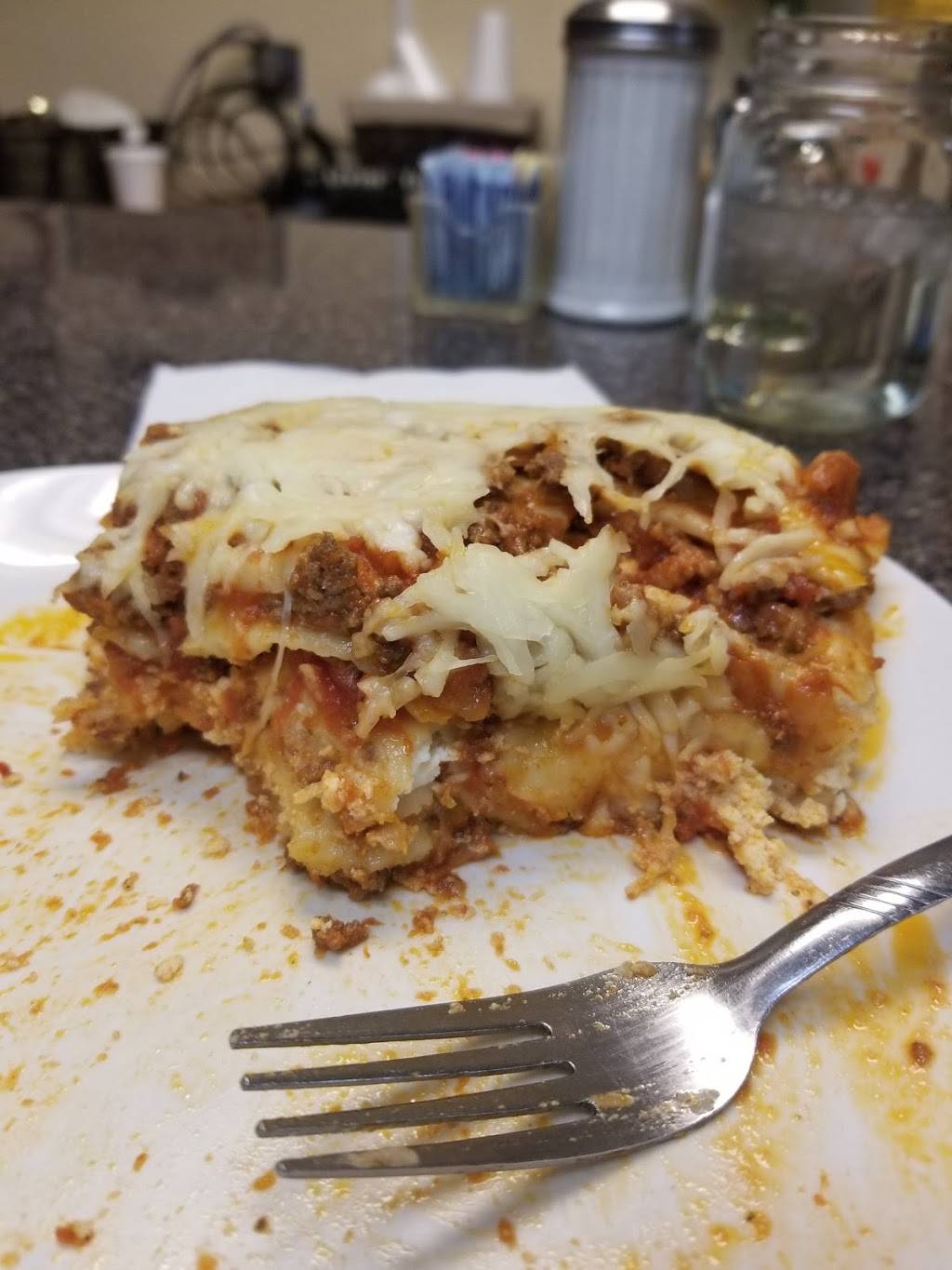 Hubb Town Diner | restaurant | 32 Main St, Hubbardston, MA 01452, USA | 9788201600 OR +1 978-820-1600