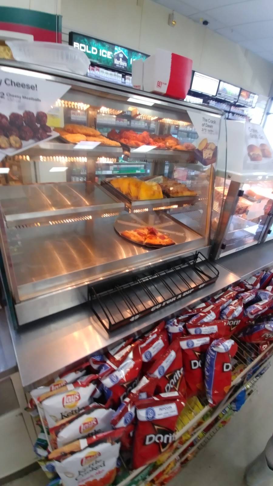 7-Eleven | bakery | 8830 Rose Ave, Orlando, FL 32810, USA | 4075231930 OR +1 407-523-1930