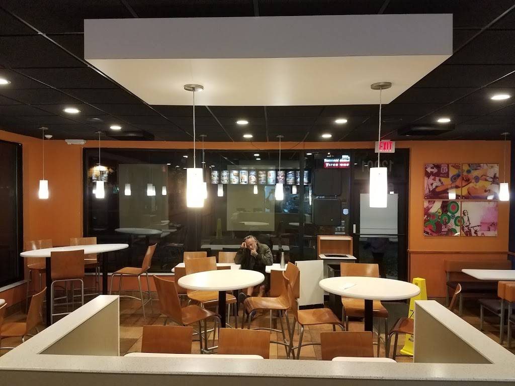 Taco Bell | meal takeaway | 12001 SW 129th Ct, Miami, FL 33186, USA | 3052359429 OR +1 305-235-9429