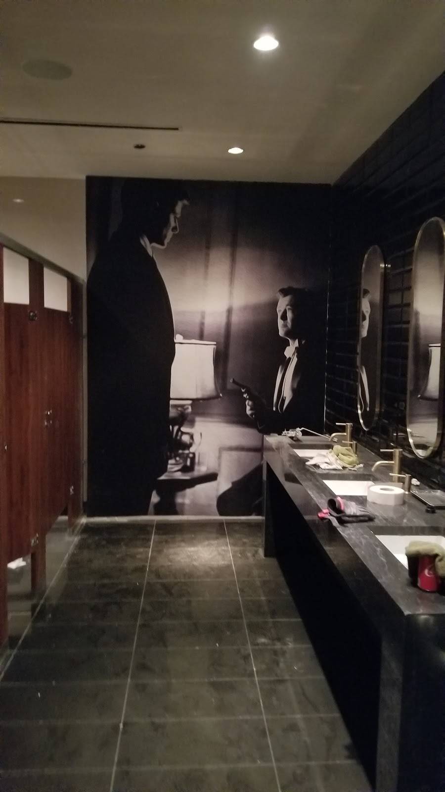 Star Cinema Grill | restaurant | 702 Baybrook Mall, Friendswood, TX 77546, USA | 2815579300 OR +1 281-557-9300