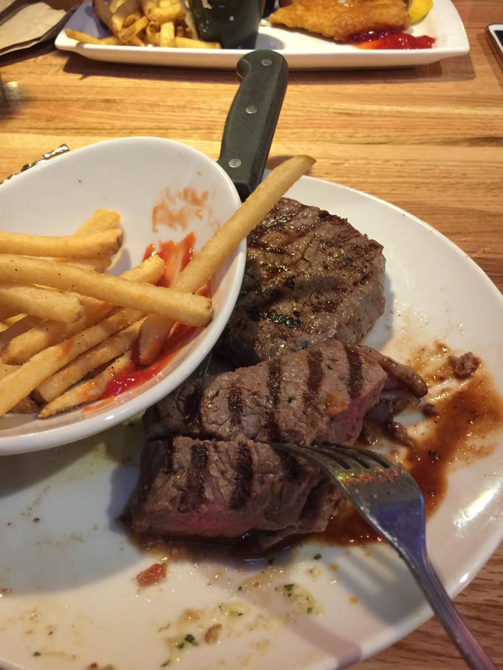 Applebees Grill + Bar | restaurant | 14711 U. S. 31 North, Carmel, IN 46032, USA | 3175718780 OR +1 317-571-8780