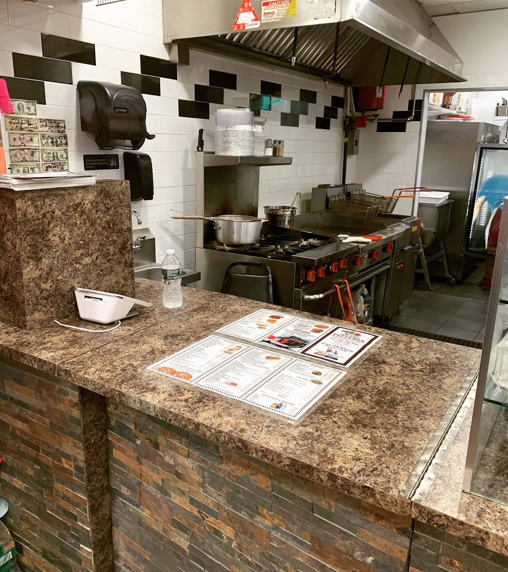 First Family Pizzeria | restaurant | 1840 Nereid Ave, The Bronx, NY 10466, USA | 7187985084 OR +1 718-798-5084