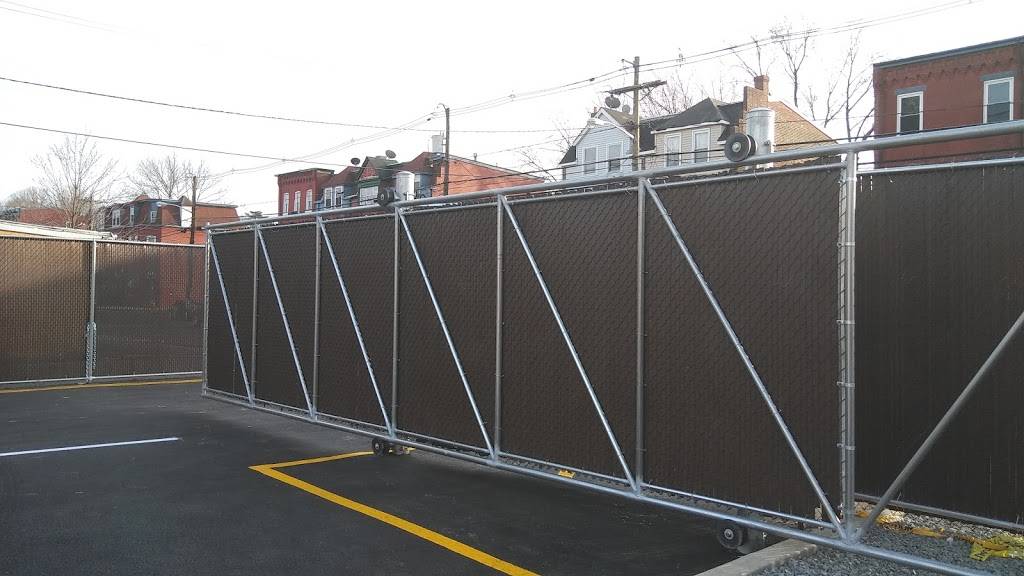 Brandy Deli | meal takeaway | 100 Walnut Ave, Trenton, NJ 08609, USA | 6093924711 OR +1 609-392-4711