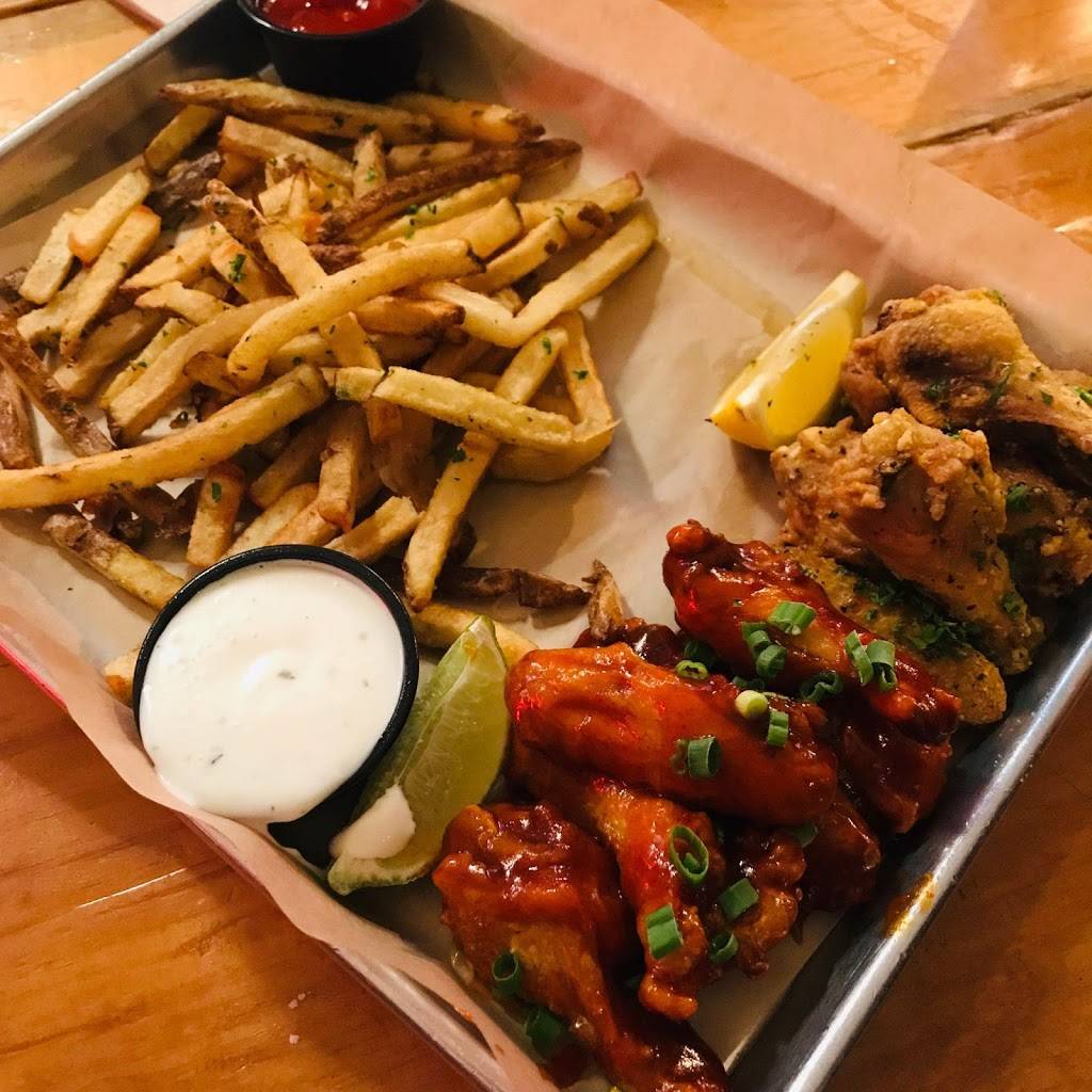 Nonic Beer Bar & Kitchen | restaurant | 1239 Broadway, Columbus, GA 31901, USA | 7062218832 OR +1 706-221-8832