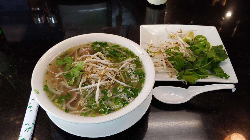 What The Pho | restaurant | 1700 Raleigh Rd Pkwy W, Wilson, NC 27896, USA | 2522341996 OR +1 252-234-1996