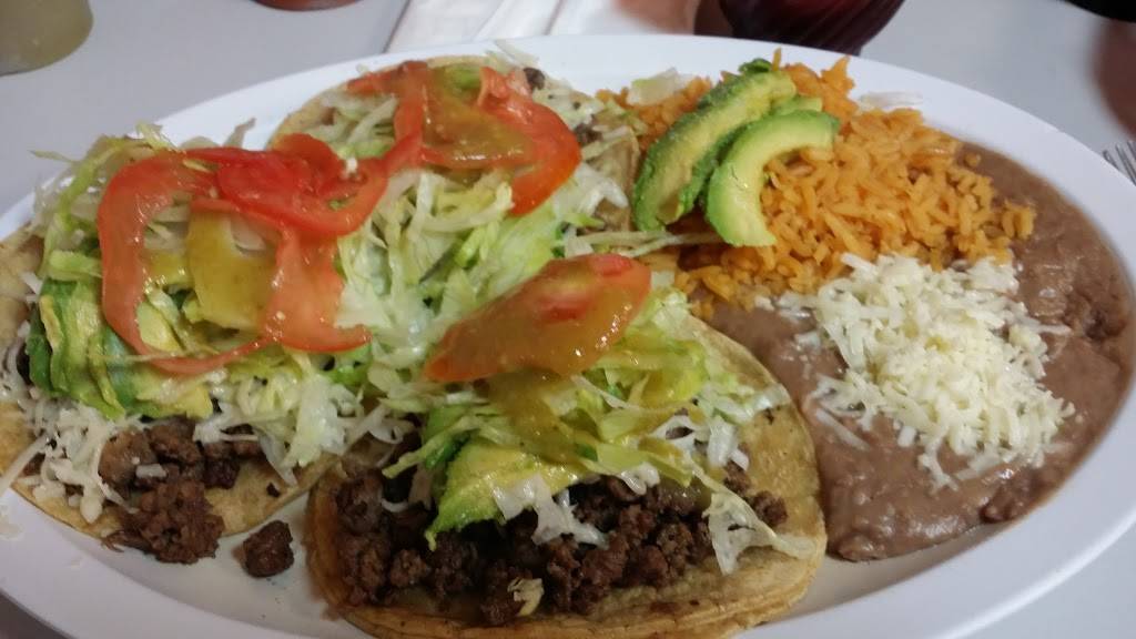 El Gallo Tapatio | restaurant | 5039 W 111th St, Alsip, IL 60803, USA | 7084235195 OR +1 708-423-5195