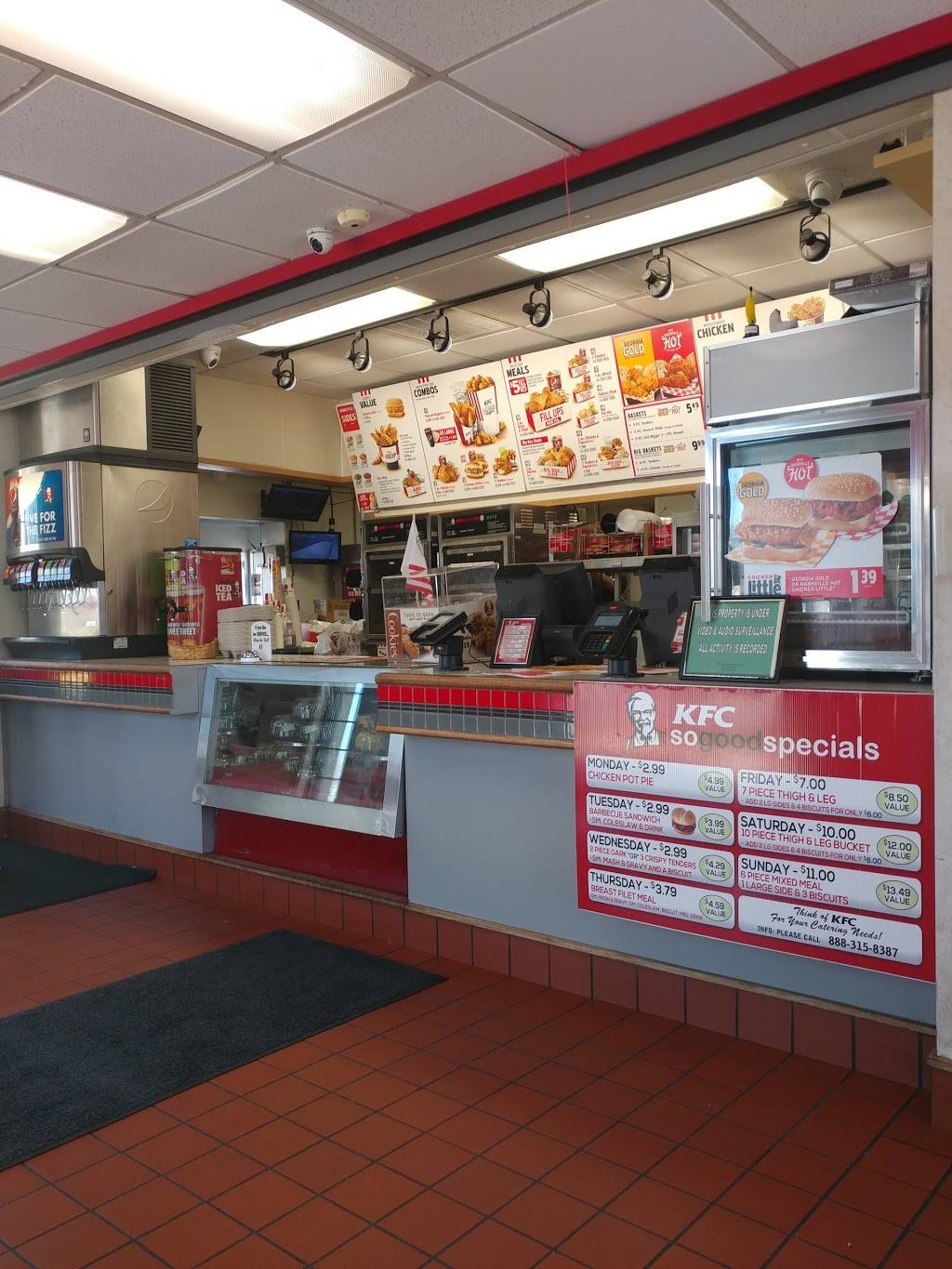 KFC | restaurant | 25551 Five Mile Road, Redford Charter Twp, MI 48239, USA | 3135327523 OR +1 313-532-7523