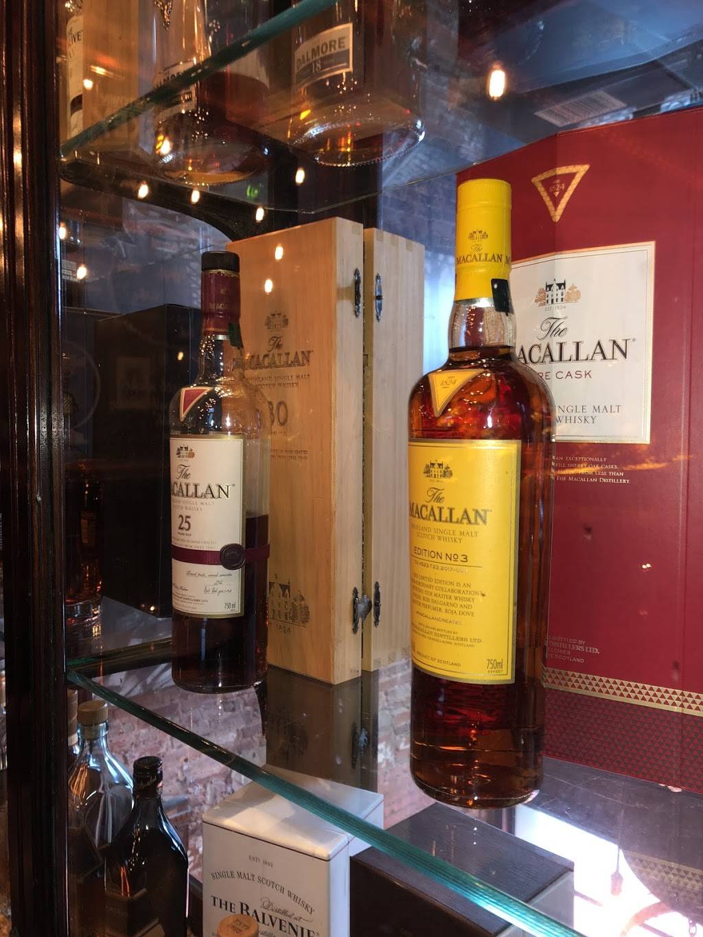 The Georgetown Whiskey Room | restaurant | 3705, 3125 M St NW, Washington, DC 20007, USA | 2027512111 OR +1 202-751-2111