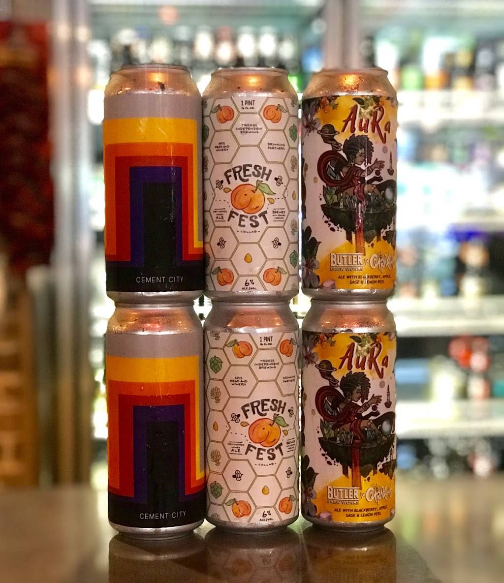 Mikes Beer Bar | restaurant | Boggs Building LP, 110 Federal St, Pittsburgh, PA 15212, USA | 4123222337 OR +1 412-322-2337