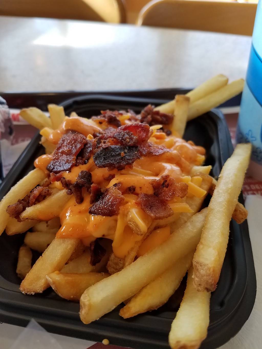 Wendys | restaurant | 2010 E County Rd 350 S, Lafayette, IN 47909, USA | 7654747935 OR +1 765-474-7935