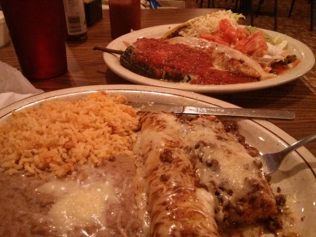 Los Avina Mexican Restaurant | restaurant | 201 SW Archer Rd, Archer, FL 32618, USA | 3524951314 OR +1 352-495-1314