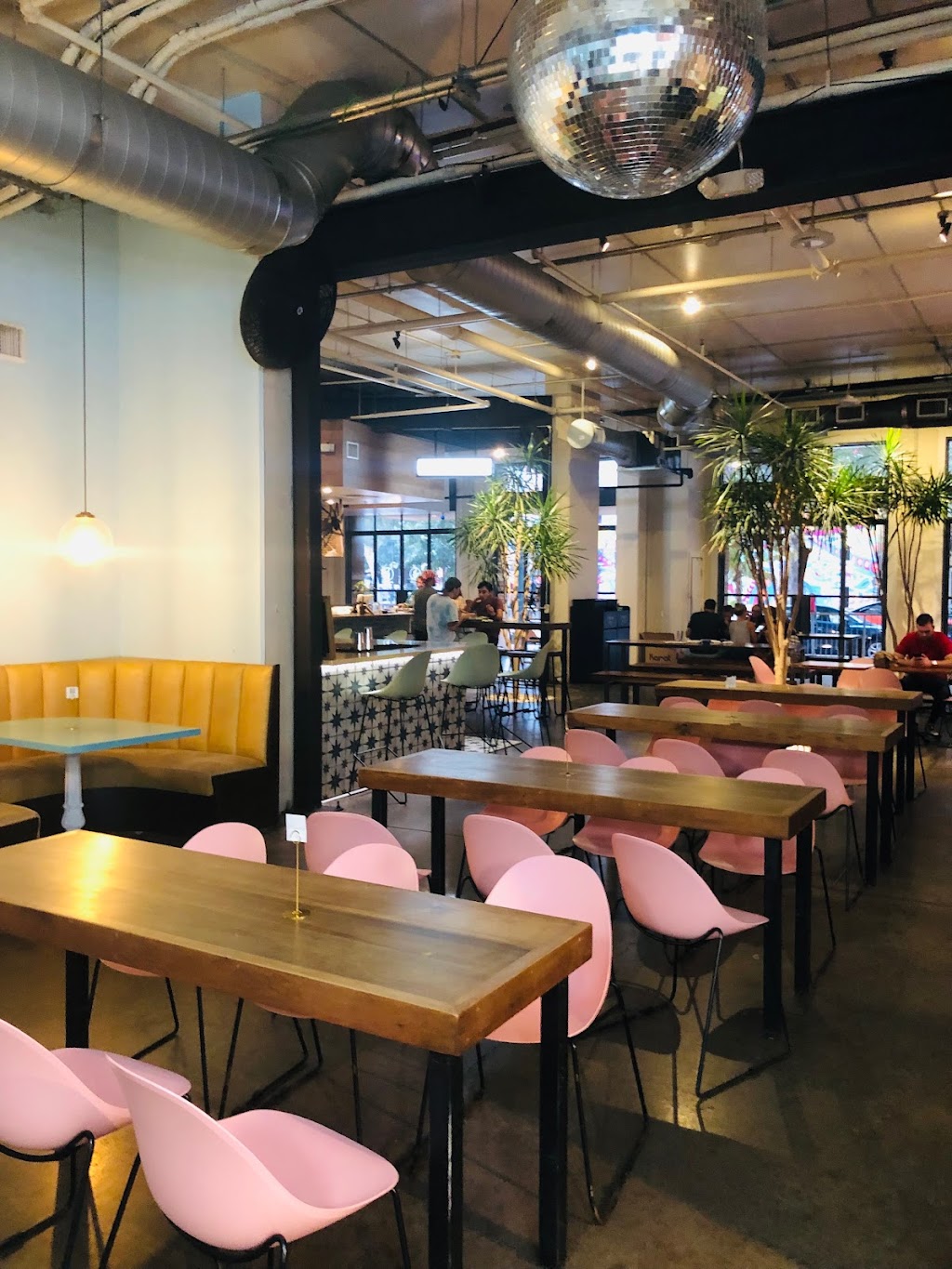 Margauxs | restaurant | 409 Travis St STE A, Houston, TX 77002, USA | 7139090691 OR +1 713-909-0691