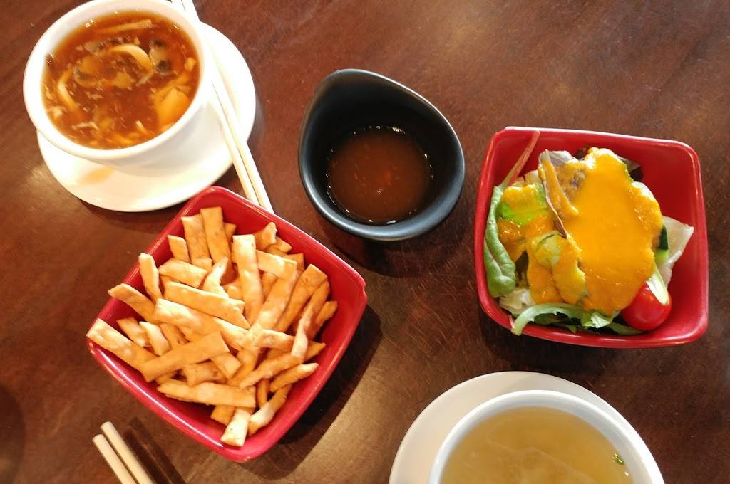 Fan Bistro | restaurant | 4175 Town Center Way, Livingston, NJ 07039, USA | 9737588108 OR +1 973-758-8108